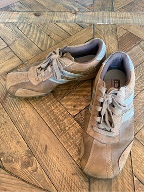Skechers Men's Tan and Light Gray Suede Sneakers